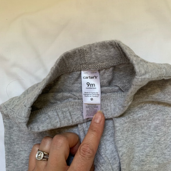 Carter’s 9 month sweatpants bundle - grey and navy/grey - Picture 3 of 7